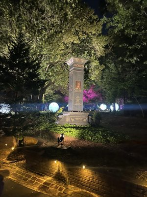 Oakland Cemetery by null