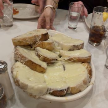 Carmine's - Garlic Bread with mozzarella - Italian Near Me - New York, New York Carmine's - Garlic Bread with mozzarella - Italian Near Me - New York, New York