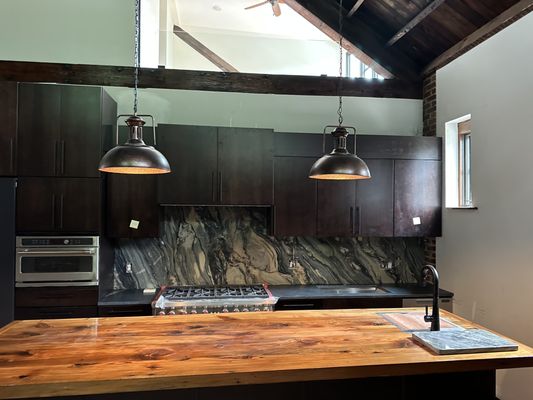 Modern Kitchen Transformation - Dreaming of a new kitchen? CHM General Contractor transforms outdated spaces into modern masterpieces. See how we brought this client’s vision to life with custom design, quality craftsmanship, and a seamless remodeling experience!
