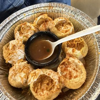 Fuskahouse - Dahi Phuchka - Food Trucks Near Me - Jackson Heights, New York Fuskahouse - Dahi Phuchka - Food Trucks Near Me - Jackson Heights, New York