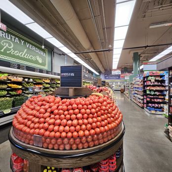 Mi Rancho Supermarket - pretty produce stacks - Grocery Near Me - San Francisco, California Mi Rancho Supermarket - pretty produce stacks - Grocery Near Me - San Francisco, California