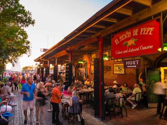 El Meson De Pepe's Restaurant & Bar by null
