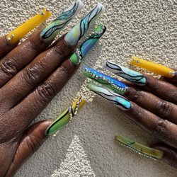 Signature Nail Salon