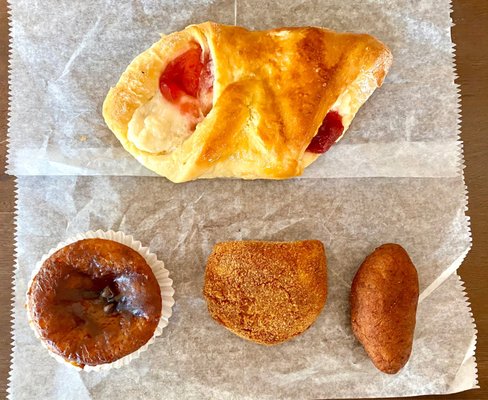 Abrantes Bakery & Pastry Shop by null