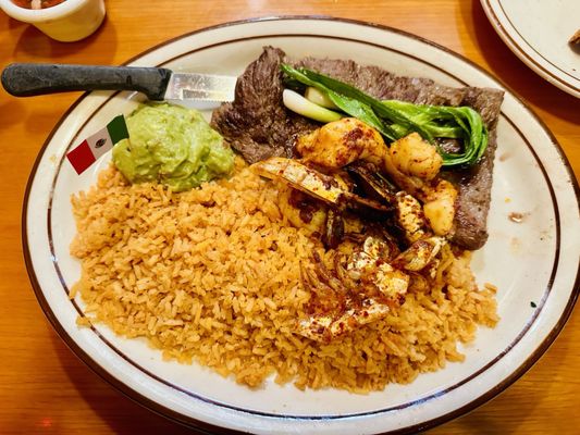 Avila's El Ranchito by null