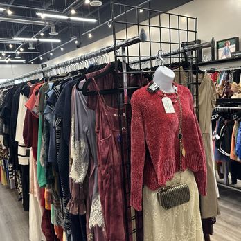 Clothes Mentor Omaha, NE - Women's Clothing Near Me - Omaha, Nebraska Clothes Mentor Omaha, NE - Women's Clothing Near Me - Omaha, Nebraska