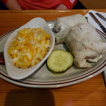 New Berlin Ale House - Chicken wrap with mac and cheese - Venues & Event Spaces Near Me - New Berlin, Wisconsin New Berlin Ale House - Chicken wrap with mac and cheese - Venues & Event Spaces Near Me - New Berlin, Wisconsin