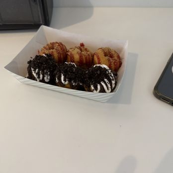 Dapper Doughnut - Cookies and cream and strawberry vanilla - Donuts Near Me - Sammamish, Washington Dapper Doughnut - Cookies and cream and strawberry vanilla - Donuts Near Me - Sammamish, Washington
