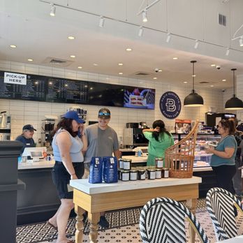 Paris Baguette - Bakeries Near Me - Tampa, Florida Paris Baguette - Bakeries Near Me - Tampa, Florida