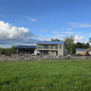 Weis Vineyards - Exterior - Wine Tasting Room Near Me - Hammondsport, New York