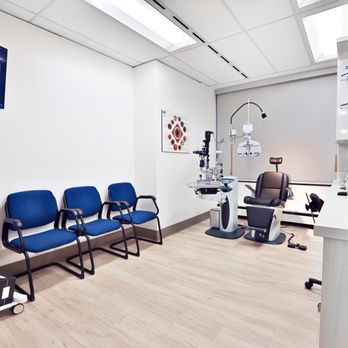 Toronto Eye Clinic - 5 Modern eye exam rooms with advance technology allow for comfortable environment for the whole family. - Optometrists Near Me - Toronto, Ontario Toronto Eye Clinic - 5 Modern eye exam rooms with advance technology allow for comfortable environment for the whole family. - Optometrists Near Me - Toronto, Ontario