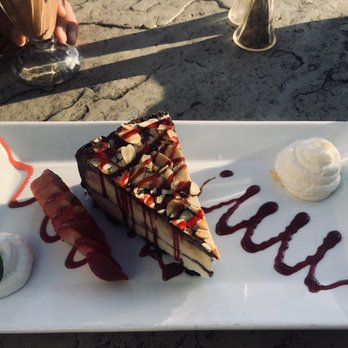 Paradise Beach Grille - Mud Pie - New American Near Me - Capitola, California