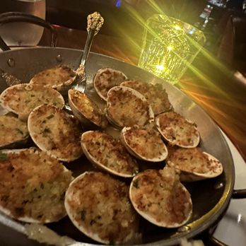 Papi Steak Miami Beach - Clams - Steakhouses Near Me - Miami Beach, Florida