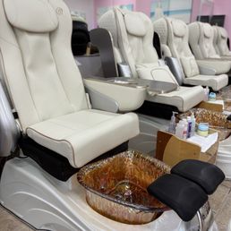 New comfy massage chairs!! New comfy massage chairs!!