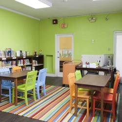 Coconut Grove Montessori School - Preschool & Elementary Campus - Library