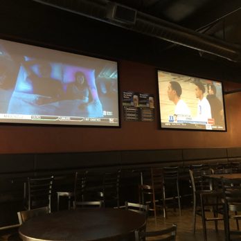 Just Wing It - Inside - New American Near Me - Bakersfield, California