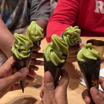 Big Way Hot Pot - Complimentary Matcha Ice Cream - Hot Pot Near Me - Scarborough, Ontario