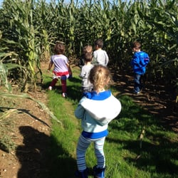 Smithtown Co-Op Nursery School - Fall field trip to Borella's