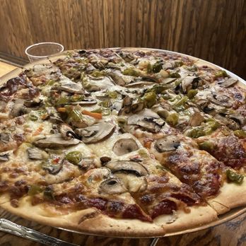 Lefty's Chicago Pizzeria - Veggie Pie Thin Crust - Pizza Near Me - San Diego, California Lefty's Chicago Pizzeria - Veggie Pie Thin Crust - Pizza Near Me - San Diego, California