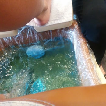 Le My's Salon - Plastic bags over spa - Nail Salons Near Me - Downey, California