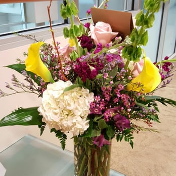 Hooray's From Hollywood - My custom arrangement - Florists Near Me - Hollywood, Florida Hooray's From Hollywood - My custom arrangement - Florists Near Me - Hollywood, Florida