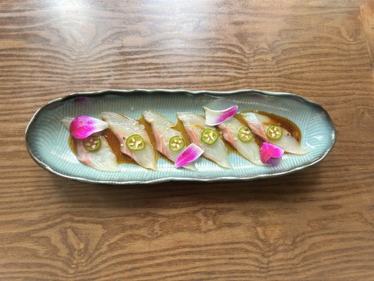 Hiromi sushi by null