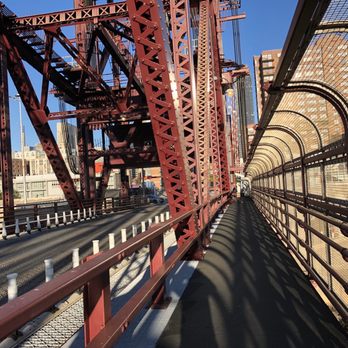 Roosevelt Island Bridge - Towards Roosevelt Island - Landmarks & Historical Buildings Near Me - Manhattan, New York Roosevelt Island Bridge - Towards Roosevelt Island - Landmarks & Historical Buildings Near Me - Manhattan, New York