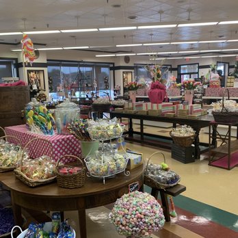 Old Kentucky Chocolates - Chocolatiers & Shops Near Me - Lexington, Kentucky Old Kentucky Chocolates - Chocolatiers & Shops Near Me - Lexington, Kentucky