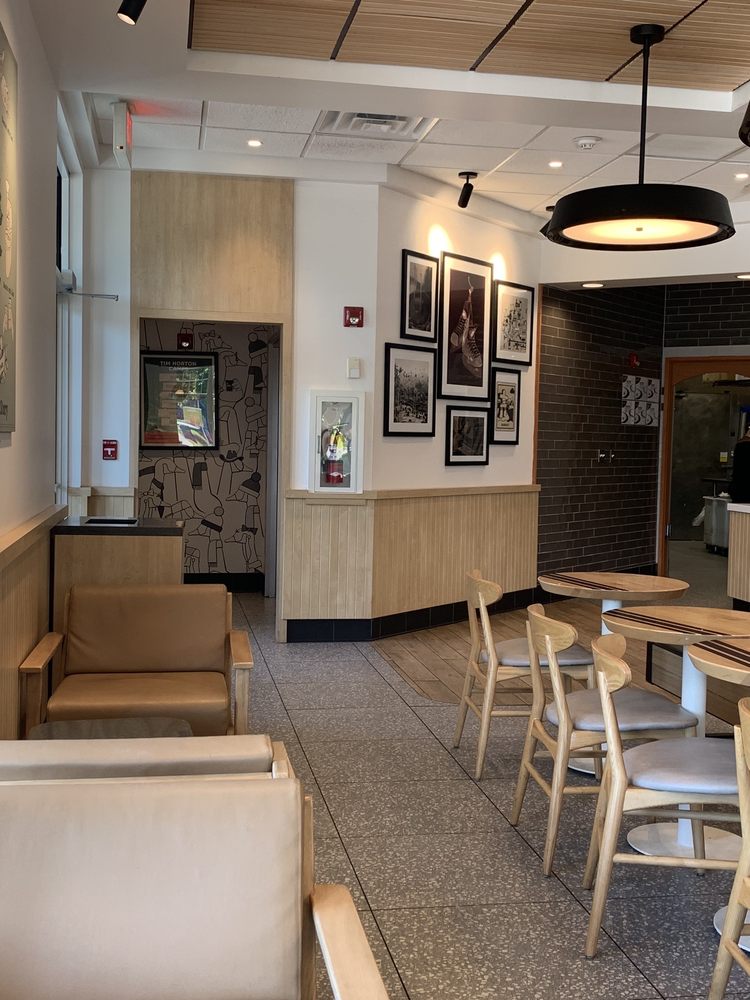 TIM HORTONS Updated April 2024 20 Photos & 15 Reviews 92 Lake