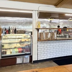 Mum Foods Smokehouse & Delicatessen - Counter front