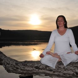Golden Arc Yoga & Healing Arts - I also offer on site yoga in the local area