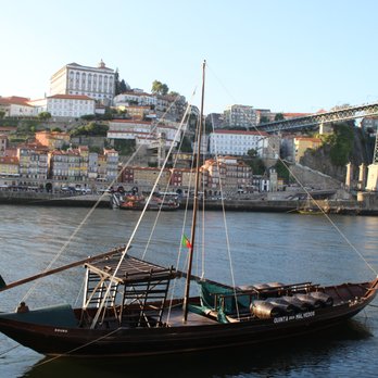 Porto River Apartments - A rabelo boat which is used to transport port from down the river to the aging houses in Gaia. - Vacation Rentals Near Me - Porto, 13