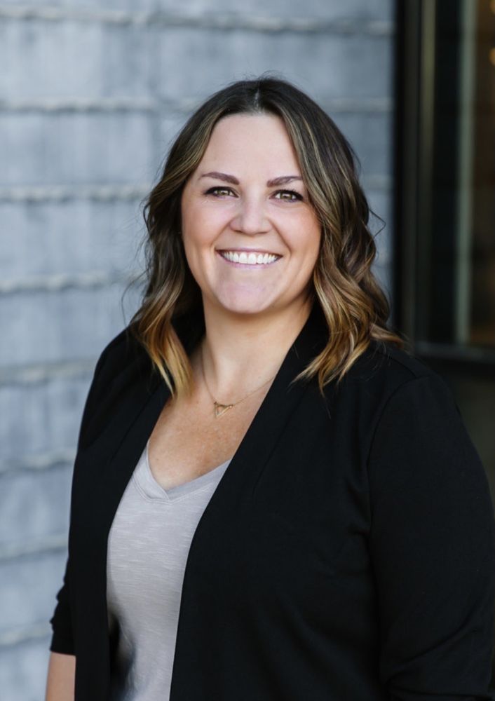 ASHLEY MCCLELLAND SIGNATURE REAL ESTATE 6322 S 3000 E, Cottonwood