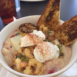 Shrimp and grits with 2 poached eggs