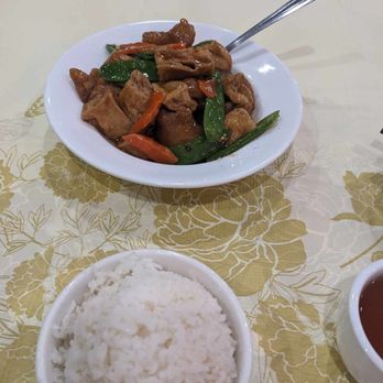 Sun Hong Wong - lunch special tofu and fish - Cantonese Near Me - New York, New York