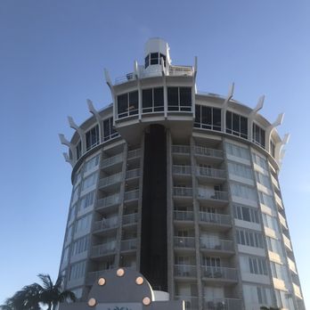Spinners Rooftop Grille - Lounges Near Me - St. Pete Beach, Florida