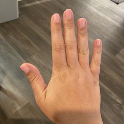 V Nails - Classic manicure, regular polish