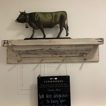 Farmhouse Inn - Entry way with a personal message - Hotels Near Me - Forestville, California