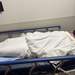 HCA Houston Healthcare - Tomball - About 1 1/2 hours later in the ICU suffering from periodical paralysis (i can't move at all in either picture)