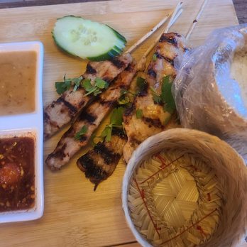 Baan Thai Bistro - Thai Near Me - Indianapolis, Indiana
