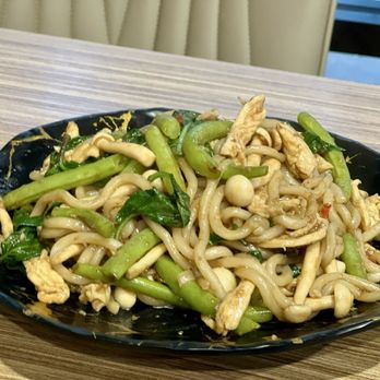 Chalong Thai Eatery - Udon Noods - Thai Near Me - Houston, Texas