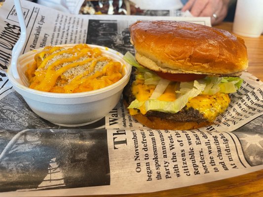 815 Gourmet Grill N Commissary by null
