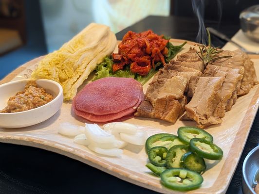 Jang Tuh Bossam by null