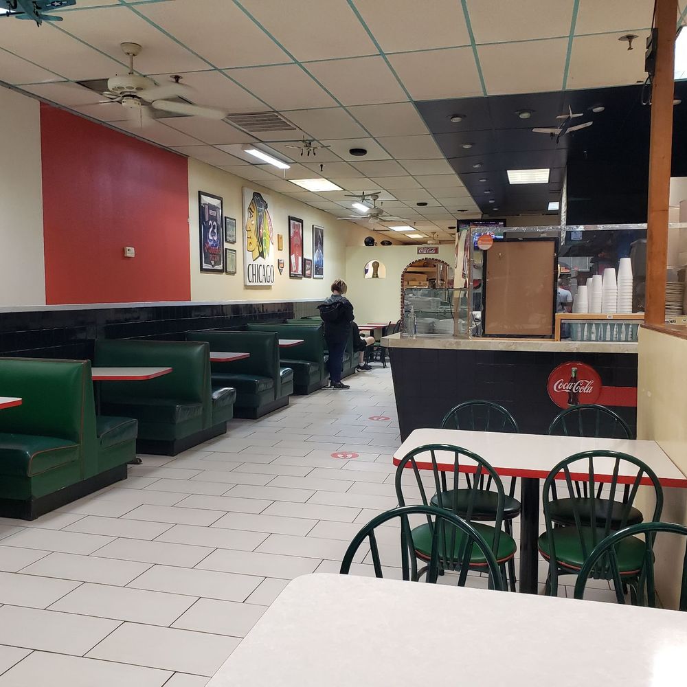 Marisa's Pizza - Interior - Pizza Near Me - Northbrook, Illinois Marisa's Pizza - Interior - Pizza Near Me - Northbrook, Illinois