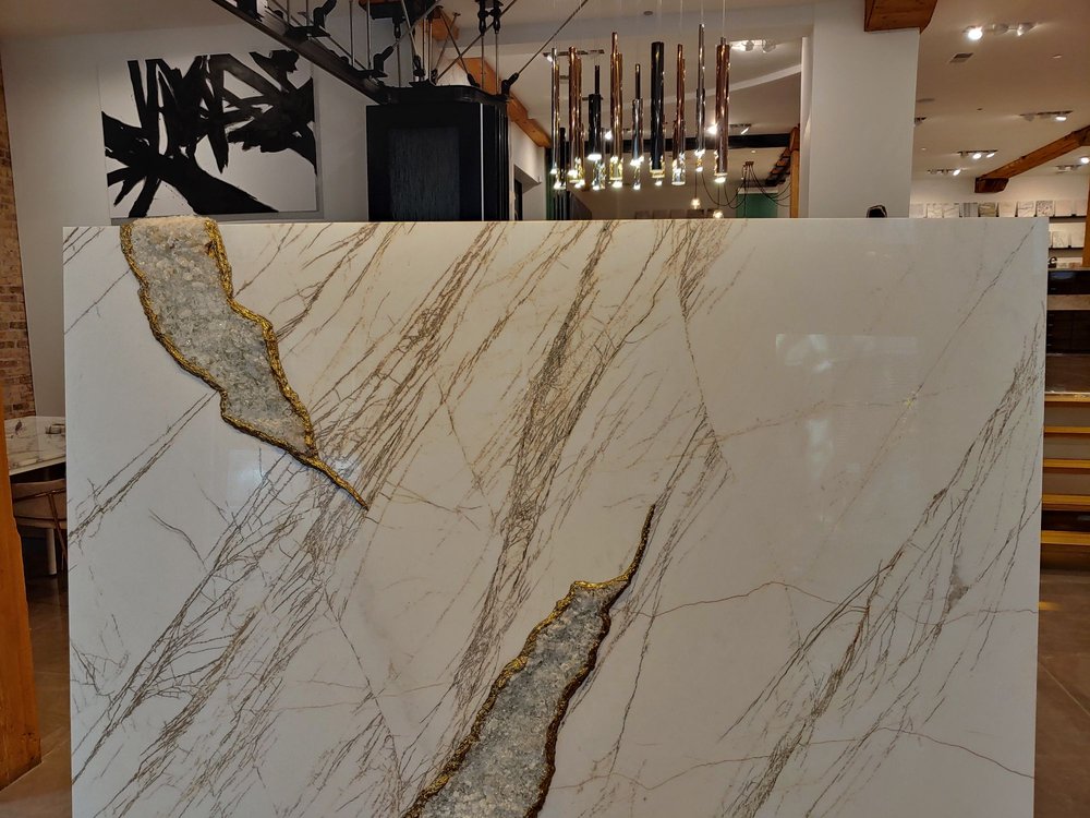 CALIA STONE BOUTIQUE Updated September 2024 154 W Hubbard St, Chicago, Illinois Building