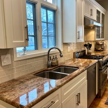 Beyond Redesign - New tiled backsplash. - Interior Design Near Me - Northbrook, Illinois