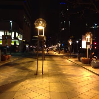 16th Street - Shopping Centers Near Me - Denver, Colorado
