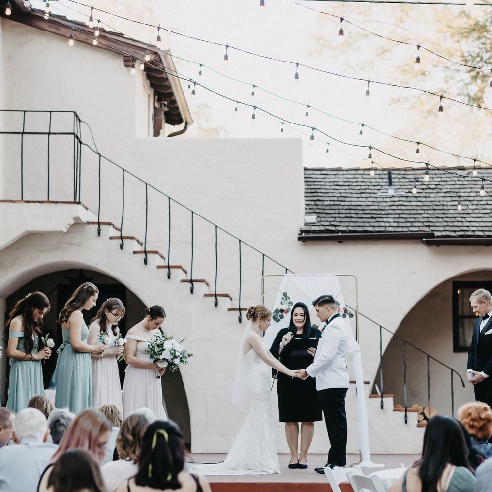 Oh for goodness sake .. I'm spending 90 HOURS watching Christmas movies  with.....DARCY GRAHAM!!!! NOOOO! 😂😂😂, image size:1000x1000