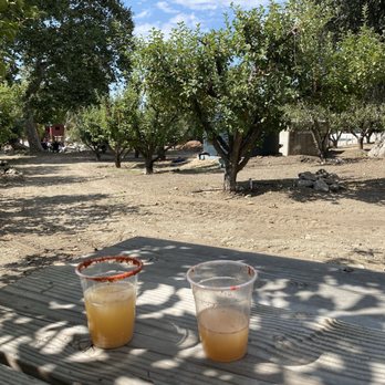 Casa Solano Orchards - Back trail near swing - Farms Near Me - Oak Glen, California
