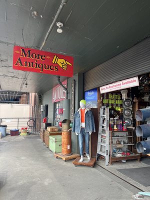 Seattle Antiques Market by null